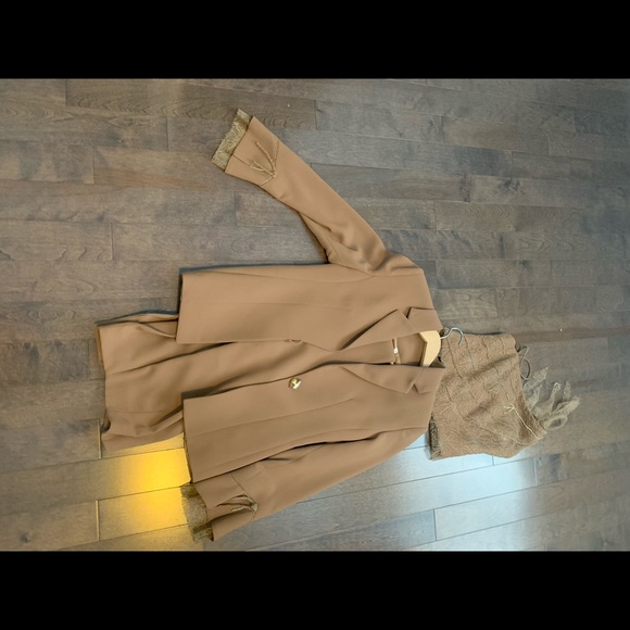 Beautiful 3 pieces. - Picture 8 of 10